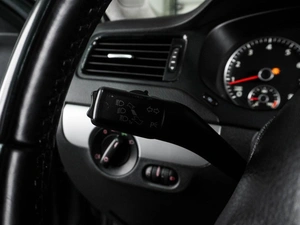 Седан Volkswagen Jetta 2011 года, 899000 рублей, Воронеж