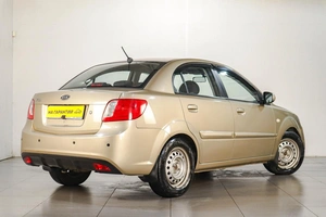 Седан Kia Rio 2010 года, 589000 рублей, Челябинск