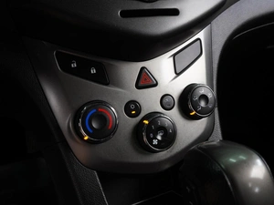 Седан Chevrolet Aveo 2012 года, 760000 рублей, Воронеж