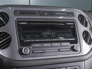 Внедорожник Volkswagen Tiguan 2013 года, 1330000 рублей, Ростов-на-Дону