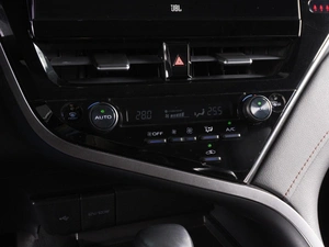 Седан Toyota Camry 2023 года, 3619000 рублей, Минеральные Воды