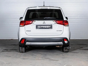 Внедорожник Mitsubishi Outlander 2016 года, 1627000 рублей, Ставрополь