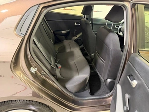 Седан Kia Rio 2016 года, 935000 рублей, Красноярск