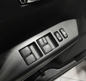Внедорожник Toyota RAV4 2017 года, 2480000 рублей, Красноярск