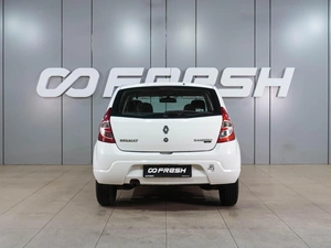 Хетчбэк Renault Sandero 2010 года, 499000 рублей, Воронеж