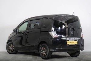 Минивэн Honda Freed 2012 года, 1099000 рублей, Томск