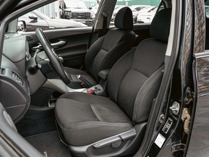 Хетчбэк Toyota Auris 2010 года, 690000 рублей, Краснодар