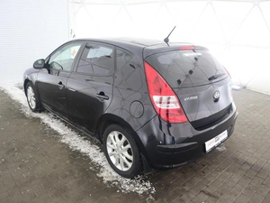 Хэтчбек Hyundai i30 2009 года, 660000 рублей, Орёл