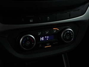 Седан ВАЗ (LADA) Vesta 2021 года, 1399032 рублей, Москва