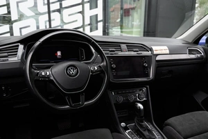 Внедорожник Volkswagen Tiguan 2020 года, 4299000 рублей, Ульяновск