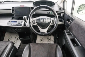Минивэн Honda Freed 2014 года, 1249000 рублей, Красноярск