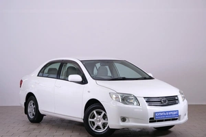 Седан Toyota Corolla Axio 2009 года, 899000 рублей, Омск