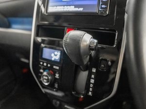 Минивэн Toyota Roomy 2019 года, 1075000 рублей, Красноярск