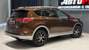 Внедорожник Toyota RAV4 2017 года, 2857000 рублей, Красноярск