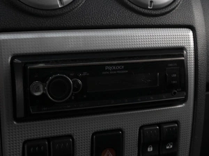 Седан Renault Logan 2009 года, 480000 рублей, Омск