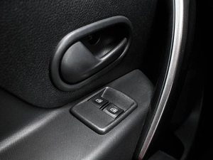 Хетчбэк Renault Sandero 2015 года, 854000 рублей, Кирилловка