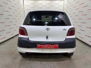 Хетчбэк Toyota Vitz 2000 года, 249000 рублей, Красноярск