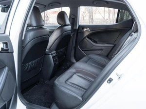 Седан Kia Optima 2013 года, 1599000 рублей, Волгоград