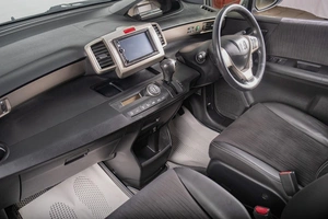 Минивэн Honda Freed 2012 года, 959000 рублей, Томск