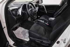 Внедорожник Toyota RAV4 2016 года, 2259000 рублей, Новокузнецк