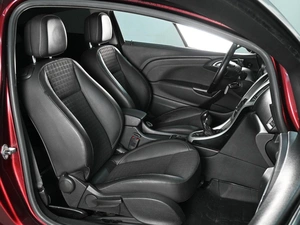 Хетчбэк Opel Astra GTC 2012 года, 890000 рублей, Аксай