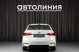 Седан Hyundai Solaris 2019 года, 990000 рублей, Красноярск