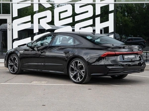 Лифтбек Audi A7 2023 года, 6400000 рублей, Волгоград
