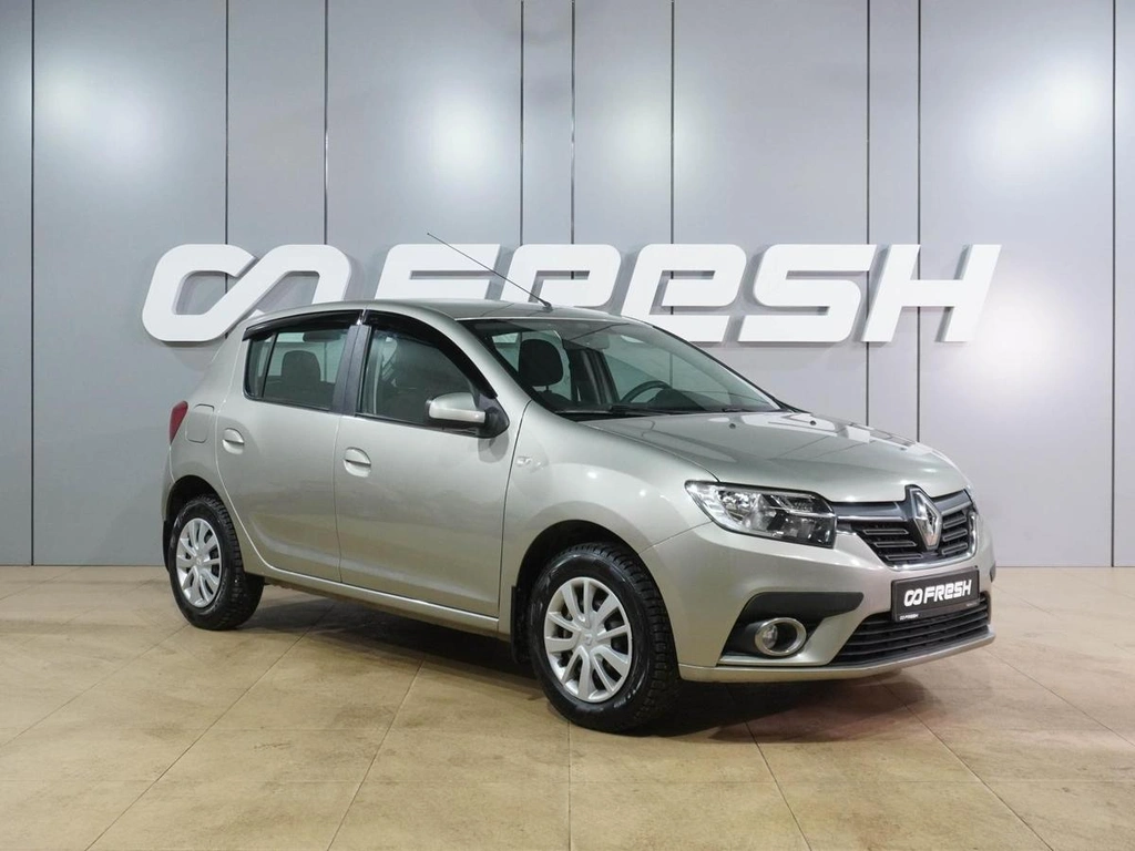 Хетчбэк Renault Sandero 2018 года, 1049000 рублей, Воронеж
