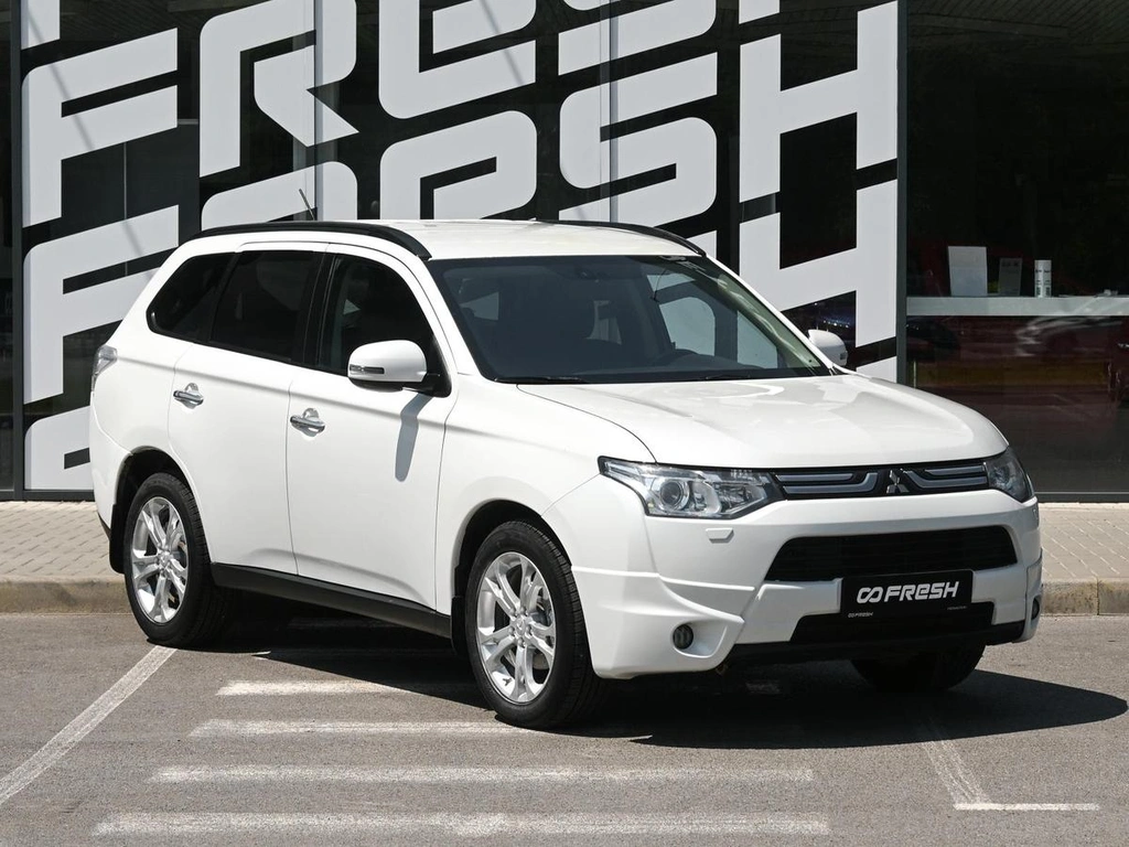 Внедорожник Mitsubishi Outlander 2013 года, 1339000 рублей, Волгоград