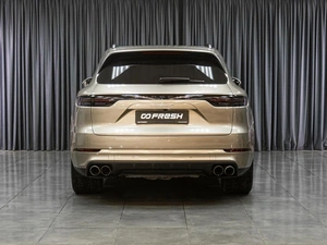 Внедорожник Porsche Cayenne S 2018 года, 7999000 рублей, Тюмень