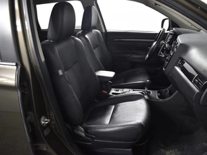 Внедорожник Mitsubishi Outlander 2015 года, 1986200 рублей, Казань