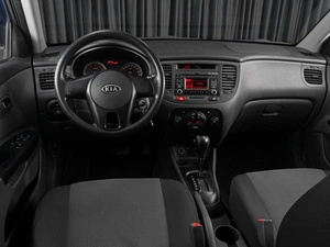 Хетчбэк Kia Rio 2010 года, 679000 рублей, Тюмень