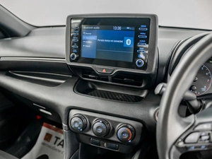 Хетчбэк Toyota Yaris 2020 года, 1230000 рублей, Красноярск