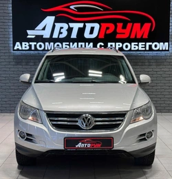 Внедорожник Volkswagen Tiguan 2009 года, 1147000 рублей, Красноярск