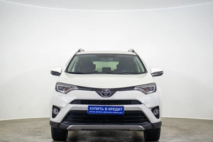 Внедорожник Toyota RAV4 2017 года, 2499000 рублей, Оренбург