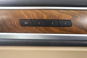 Внедорожник Volkswagen Touareg 2011 года, 2349000 рублей, Пермь