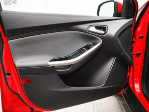 Хетчбэк Ford Focus 2012 года, 679000 рублей, Красноярск