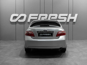 Седан Toyota Camry 2010 года, 1390000 рублей, Тюмень