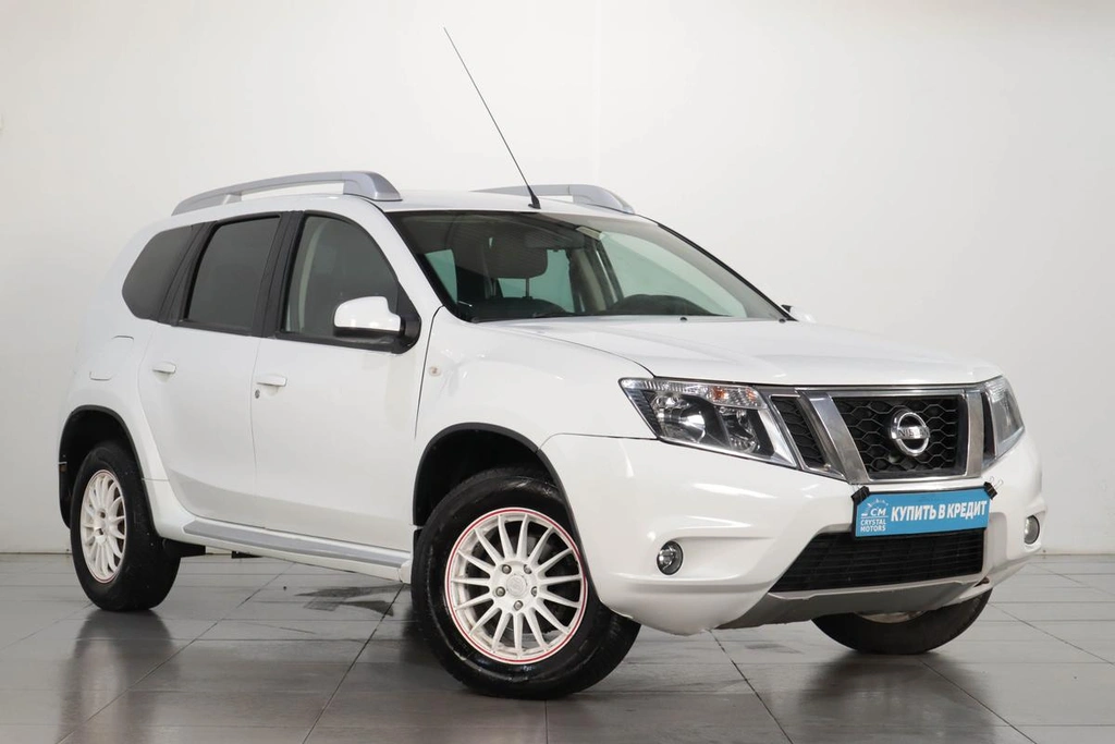 Внедорожник Nissan Terrano 2015 года, 999000 рублей, Челябинск