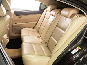 Седан Lexus ES 2014 года, 2729000 рублей, Тюмень