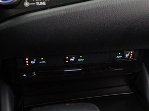 Седан Lexus ES 2020 года, 3227077 рублей, Москва