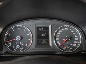 Фургон Volkswagen Caddy 2016 года, 1560000 рублей, Краснодар