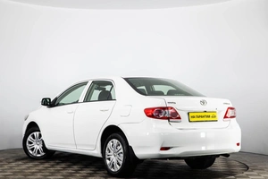 Седан Toyota Corolla 2013 года, 1379000 рублей, Пермь