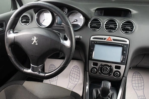 Хетчбэк Peugeot 308 2011 года, 449000 рублей, Оренбург