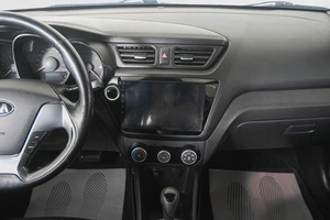 Седан Kia Rio 2015 года, 999000 рублей, Кемерово