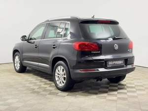 Внедорожник Volkswagen Tiguan 2012 года, 1463900 рублей, Казань
