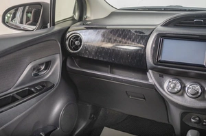 Хетчбэк Toyota Vitz 2018 года, 1029000 рублей, Томск