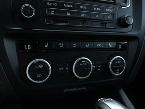 Седан Volkswagen Jetta 2013 года, 999000 рублей, Волгоград
