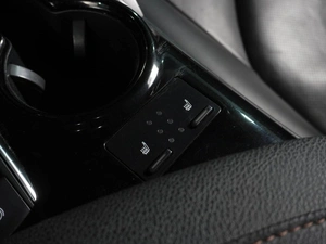 Седан Toyota Camry 2019 года, 2699000 рублей, Воронеж
