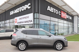 Внедорожник Nissan X-Trail 2015 года, 1650000 рублей, Мирное